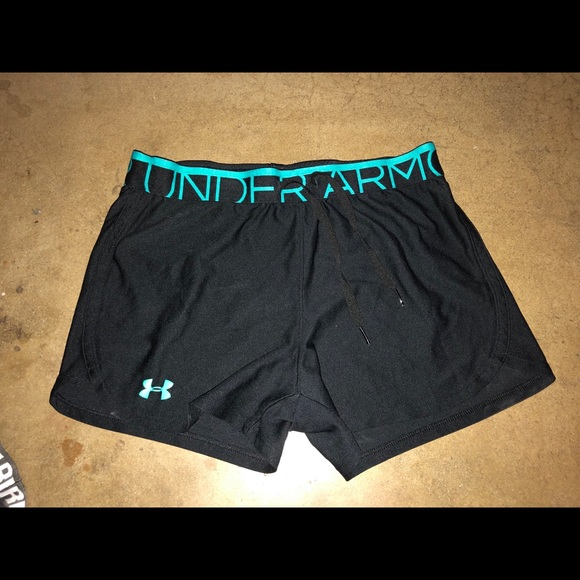 2 pairs of UA shorts - Picture 3 of 3